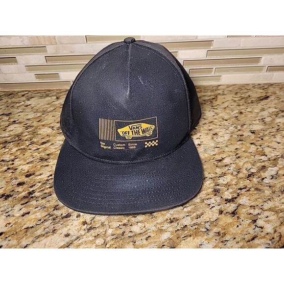 VANS OFF THE WALL HAT ADJUSTABLE SNAPBACK CAP ONE SIZE FITS BLACK - Picture 1 of 9